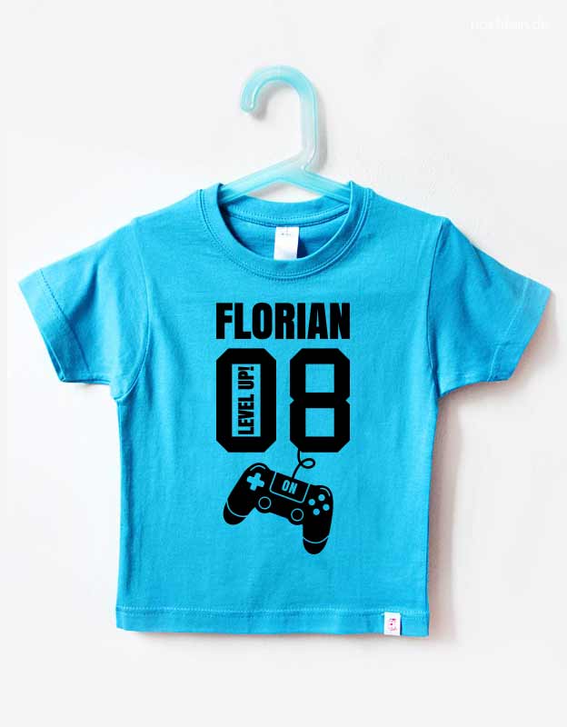 Geburtstagsshirt mit Namen 8 Jahre türkis mit schwarzem Level Up Design